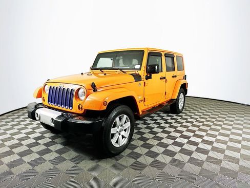 Used 2012 Jeep Wrangler Unlimited Sahara w/ Connectivity Group image 5