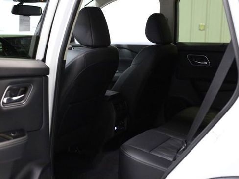 New 2026 Nissan Rogue Platinum w/ Platinum Premium Package image 18