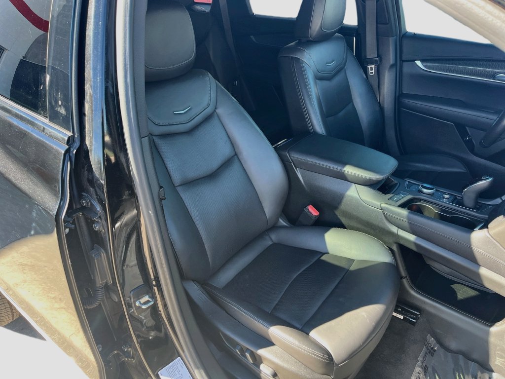 Used 2023 Cadillac XT5 Sportv w/ Technology Package AWD/4WD image 30