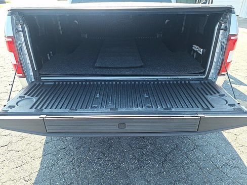 Used 2018 Ford F150 XLT w/ Equipment Group 302A Luxury AWD/4WD image 23