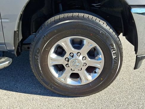 Used 2024 RAM 2500 Big Horn AWD/4WD image 8