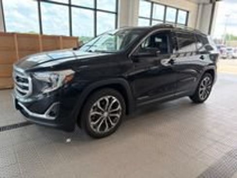 Used 2019 GMC Terrain SLT w/ Preferred Package FWD image 1