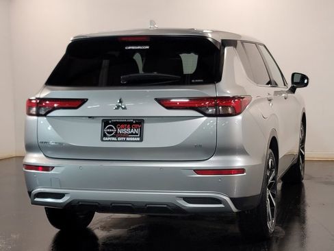 Used 2024 Mitsubishi Outlander SE image 26