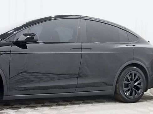Used 2022 Tesla Model X Plaid AWD/4WD image 3