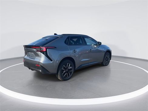 New 2026 Subaru Solterra Premium image 8