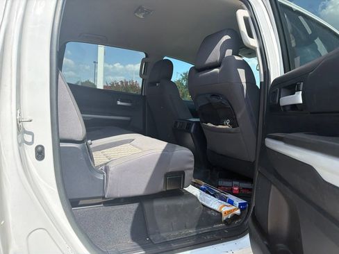Used 2018 Toyota Tundra SR5 w/ SR5 Upgrade Package RWD image 13