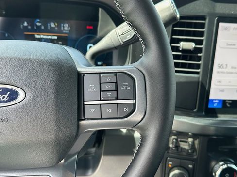 New 2026 Ford F250 Lariat w/ Black Appearance Package AWD/4WD image 10