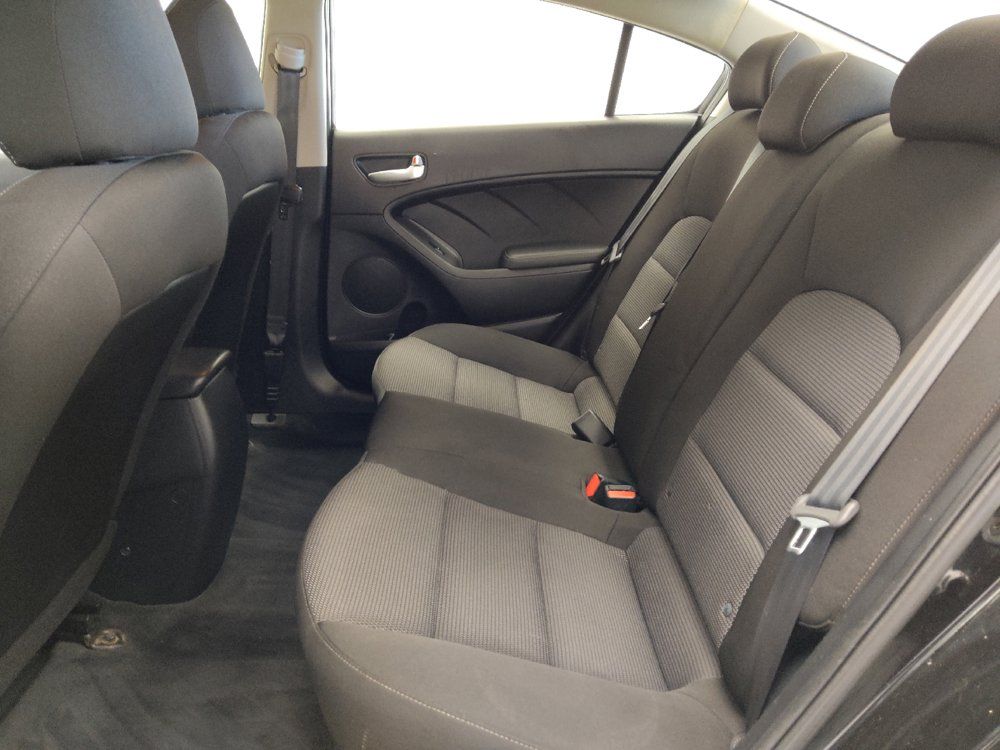 Used 2017 Kia Forte LX FWD image 18