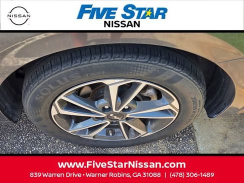 Used 2024 Kia Forte LXS FWD image 8