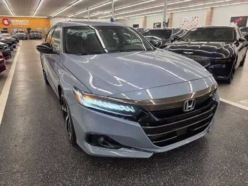 Used 2021 Honda Accord Sport image 3