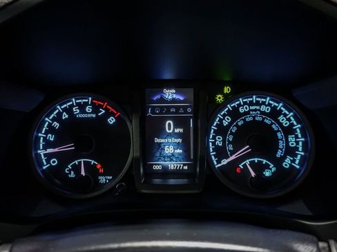 Used 2022 Toyota Tacoma TRD Pro image 25