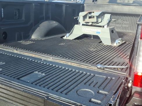 Used 2019 Ford F350 Platinum w/ Platinum Ultimate Package image 16