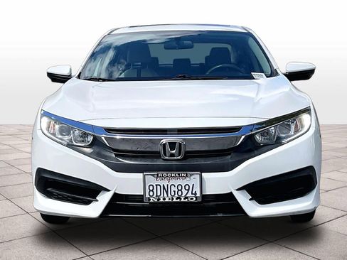 Used 2018 Honda Civic EX image 3