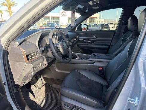 Certified 2025 Toyota Grand Highlander AWD Hybrid image 26