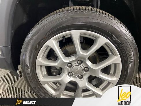 Used 2022 Jeep Compass Latitude AWD/4WD image 28