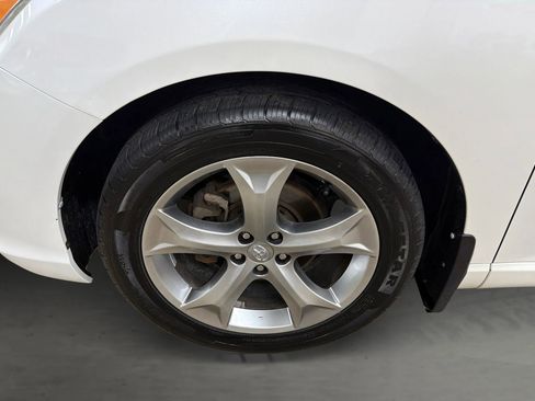 Used 2012 Toyota Venza XLE w/ XLE Premium Pkg image 15