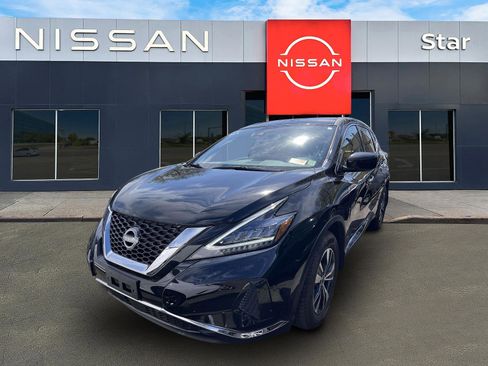 Used 2023 Nissan Murano S AWD/4WD image 2