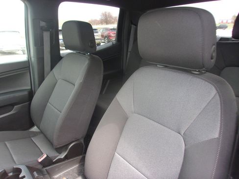 Used 2023 Chevrolet Colorado W/T image 13