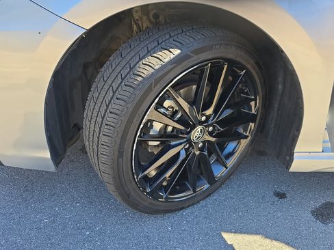 Used 2024 Toyota Camry XSE image 31