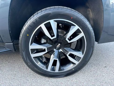 Used 2020 Chevrolet Suburban Premier image 34