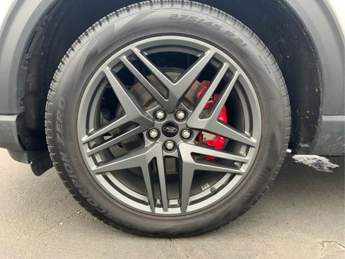 Used 2025 Ford Explorer ST-Line w/ ST-Line Street Pack image 25