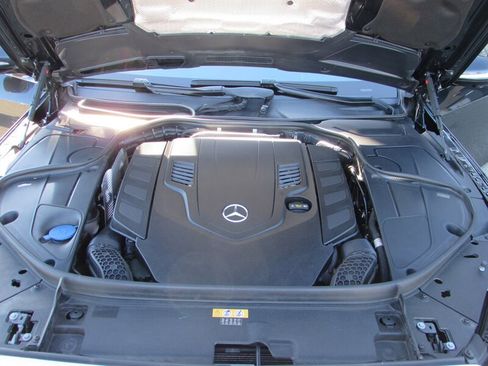 Used 2018 Mercedes-Benz S 560 4MATIC Sedan image 54