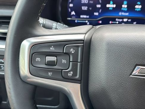 Used 2023 Chevrolet Suburban Z71 w/ Luxury Package AWD/4WD image 22
