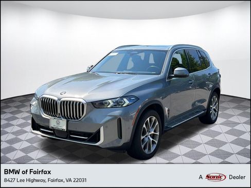 Used 2025 BMW X5 xDrive40i AWD/4WD image 1
