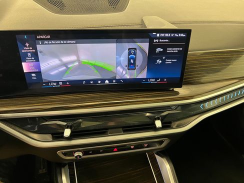 Used 2025 BMW X6 xDrive40i image 28