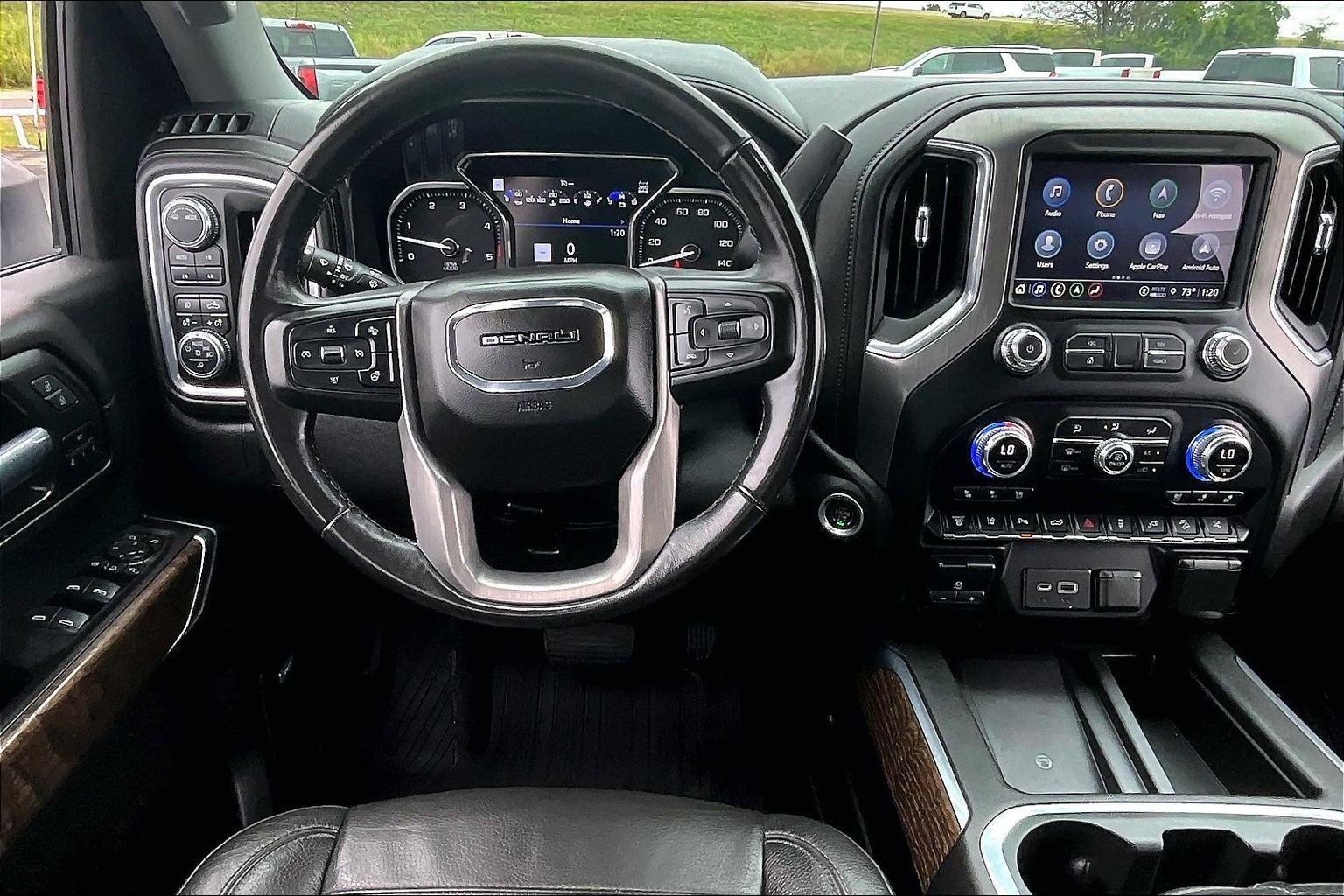 Used 2021 GMC Sierra 3500 Denali w/ Denali Ultimate Package AWD/4WD image 5