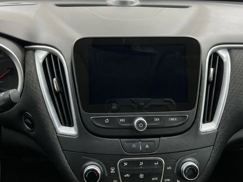 Used 2024 Chevrolet Malibu LT FWD image 17
