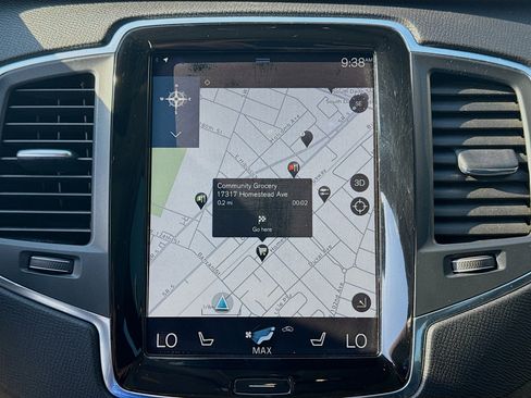 Used 2017 Volvo XC90 T5 Momentum w/ Vision Package image 13