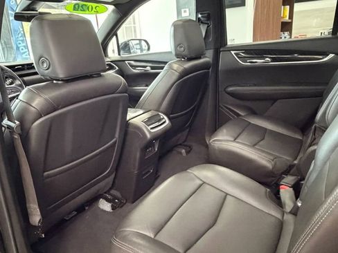 Used 2020 Cadillac XT6 Premium Luxury AWD/4WD image 15