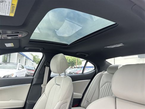 New 2025 Genesis G70 2.5T w/ Sport Prestige Package image 28