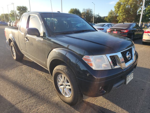 Used 2015 Nissan Frontier SV AWD/4WD image 1
