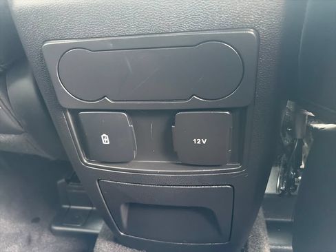Used 2024 Ford Explorer XLT w/ Equipment Group 202A AWD/4WD image 35