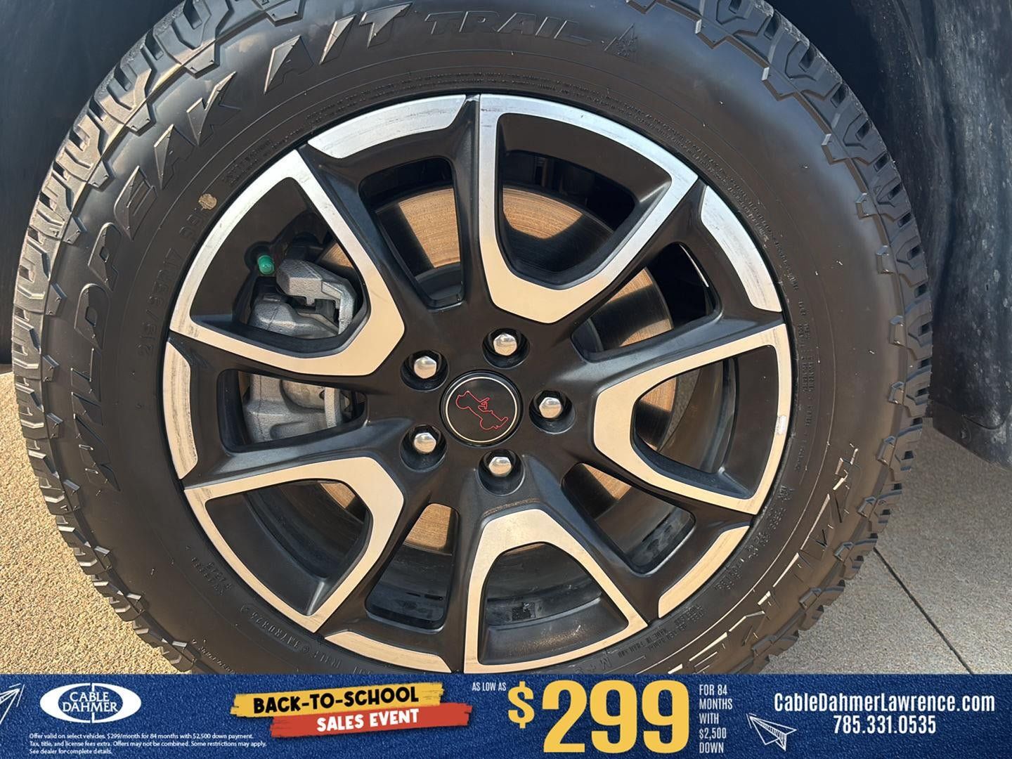 Used 2025 Jeep Compass Trailhawk AWD/4WD image 29