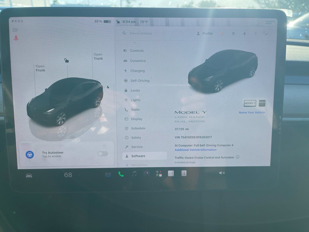 Used 2023 Tesla Model Y Long Range AWD/4WD image 5