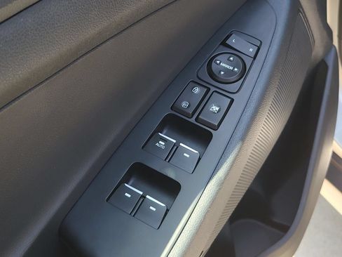 Used 2021 Hyundai Tucson Limited AWD/4WD image 18