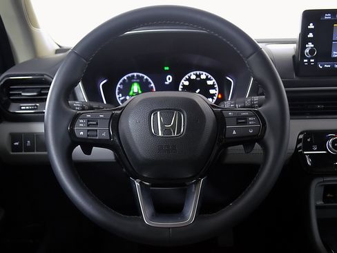 Used 2025 Honda Pilot EX-L image 29