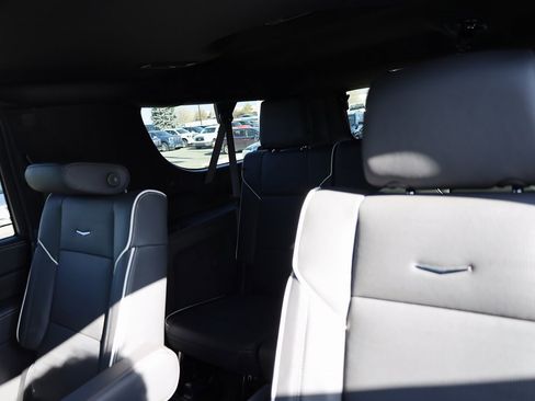 Used 2026 Cadillac Escalade ESV Sport w/ Touring Package image 18