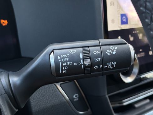 Used 2026 Lexus GX 550 w/ Accessory Package (2T) AWD/4WD image 59