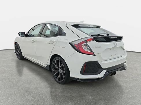 Used 2018 Honda Civic Sport Touring image 7