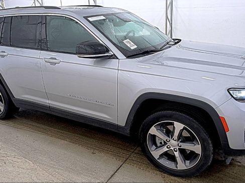Used 2024 Jeep Grand Cherokee Limited 4xe AWD/4WD image 4