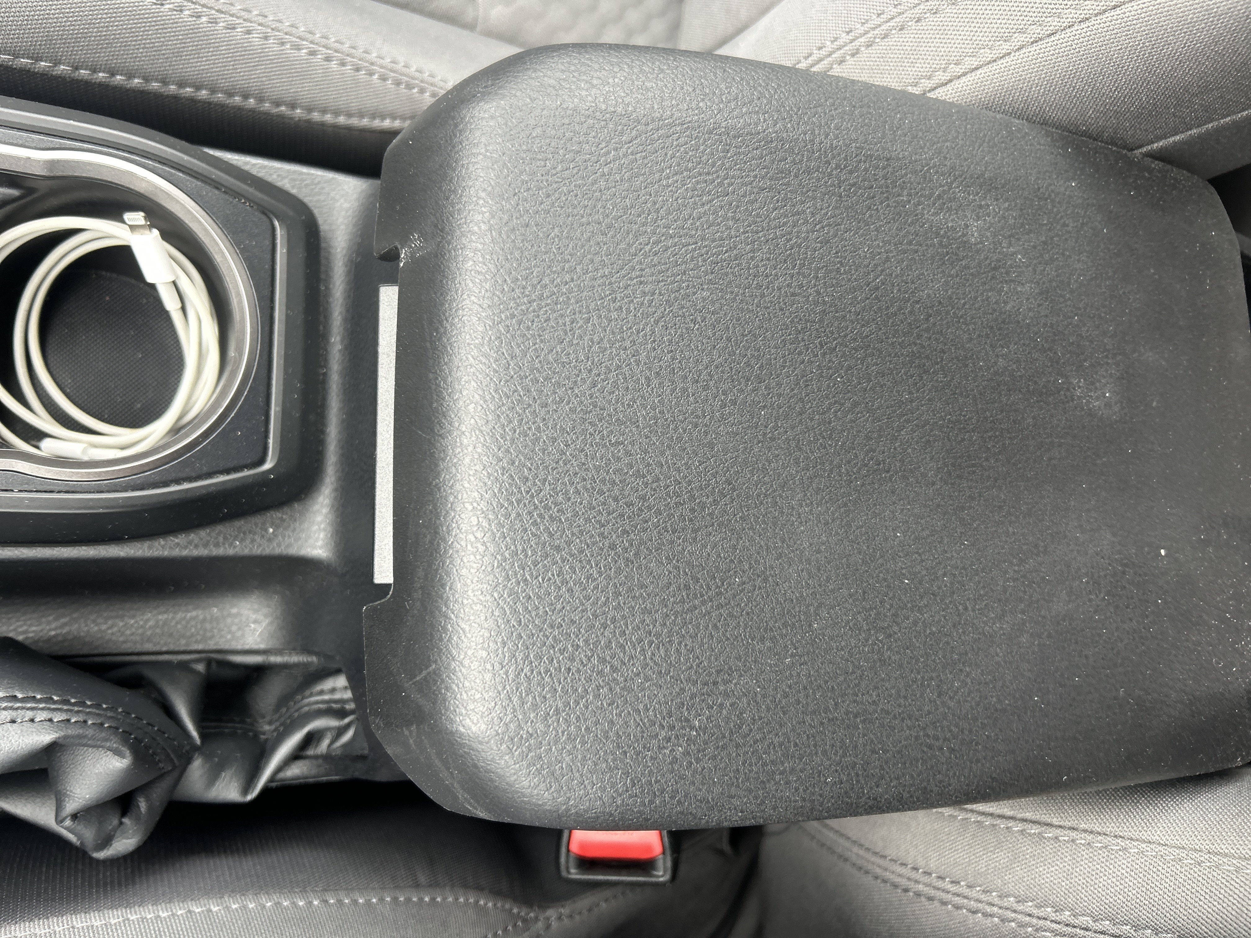 Used 2022 Toyota Tacoma SR w/ SR Convenience Package RWD image 14