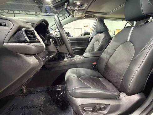 Used 2021 Toyota Camry XSE w/ Navigation Upgrade Package FWD image 12