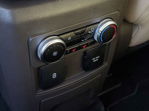 Certified 2023 Ford Explorer Platinum w/ Technology Package image 27