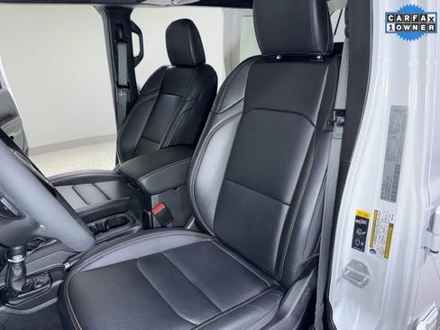 Used 2024 Jeep Wrangler Unlimited Sahara w/ Technology Group image 16