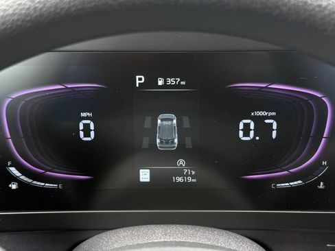 Certified 2025 Kia Sportage LX image 31