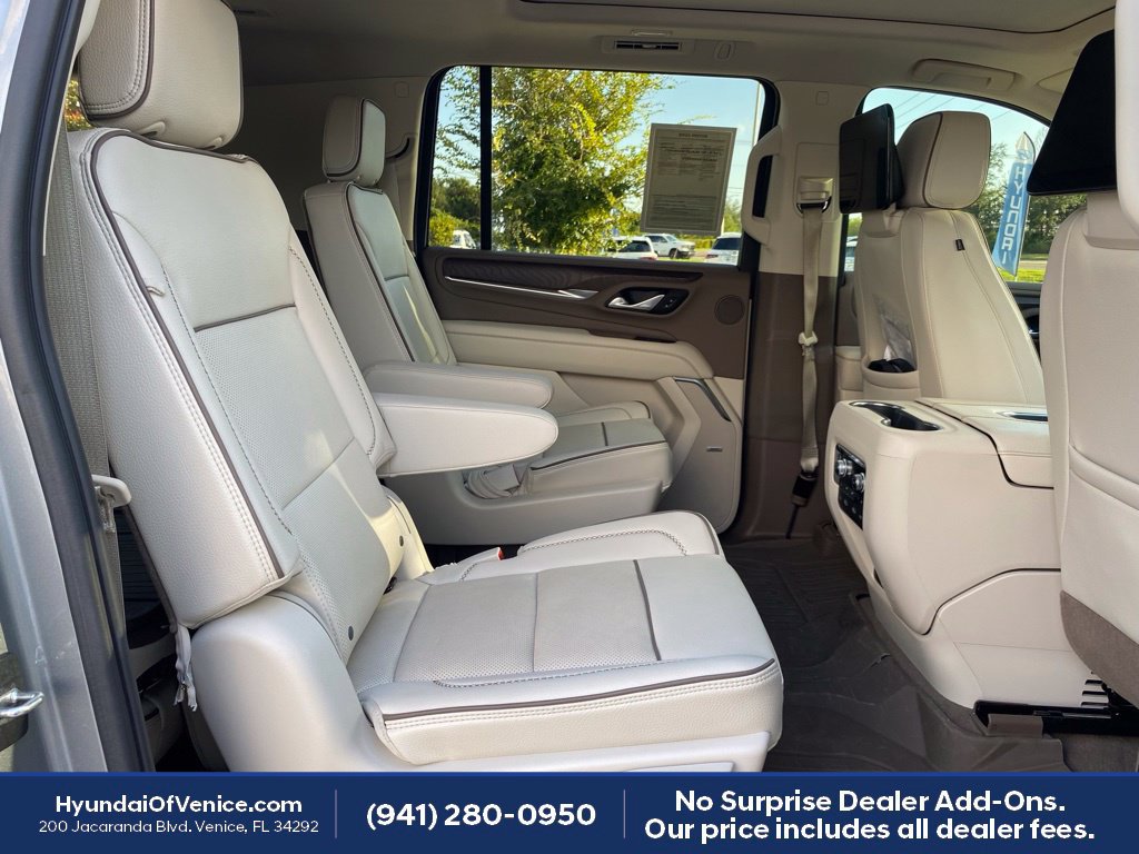 Used 2023 GMC Yukon XL Denali w/ Denali Reserve Package AWD/4WD image 21